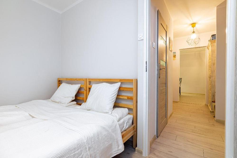 Rooms In The Centrum Of วอร์ซอ ภายนอก รูปภาพ